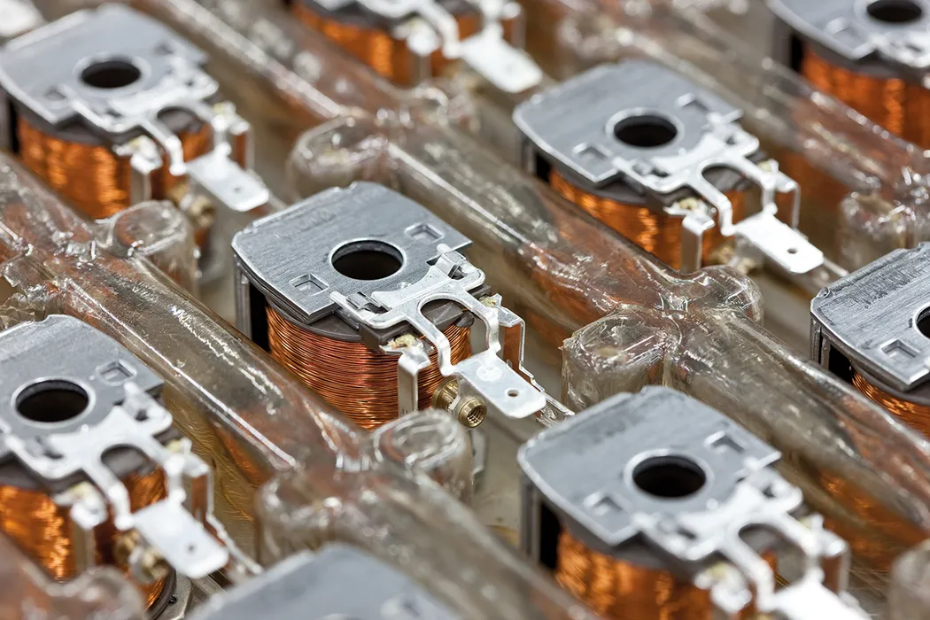 Immer wichtiger wird die Energieeffizienz von Ventilen, gleichzeitig sollen sie möglichst leise arbeiten und das mit langen Wartungsintervallen. (Quelle: Bürkert Fluid Control Systems)